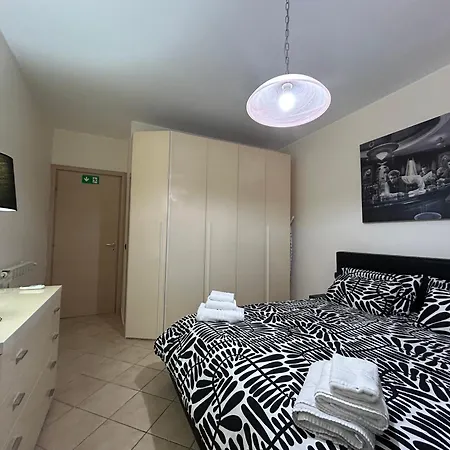 Angelo Bovo 4 Apartment