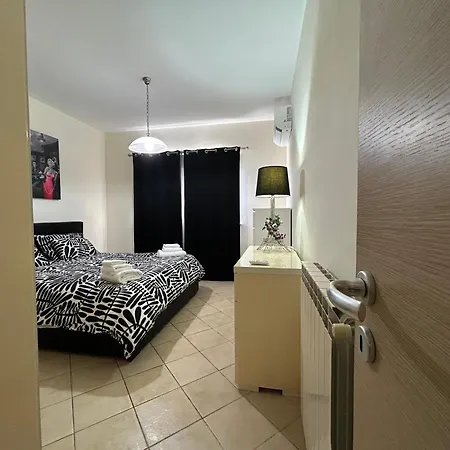 Angelo Bovo 4 * Fiumicino