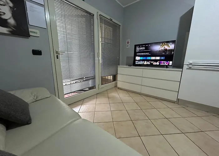 Angelo Bovo 4 * Fiumicino